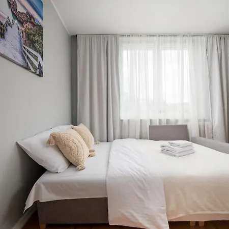 Park Brodnowski Charming By Bookinghost Warszawa