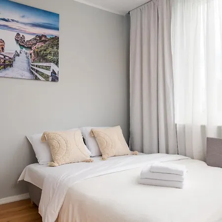 Park Brodnowski Charming By Bookinghost Apartment Warschau