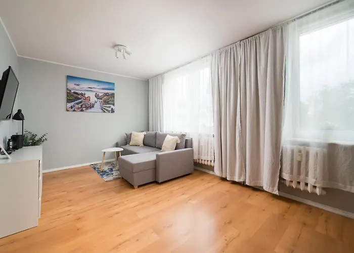 Apartment Park Brodnowski Charming By Bookinghost *