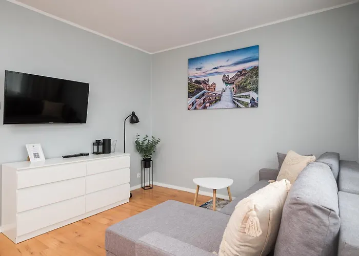 Park Bródnowski Charming By Bookinghost