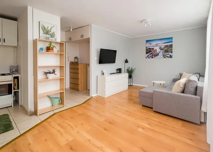 Apartament Park Bródnowski Charming By Bookinghost